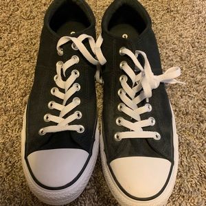 Women’s Converse All-Stars